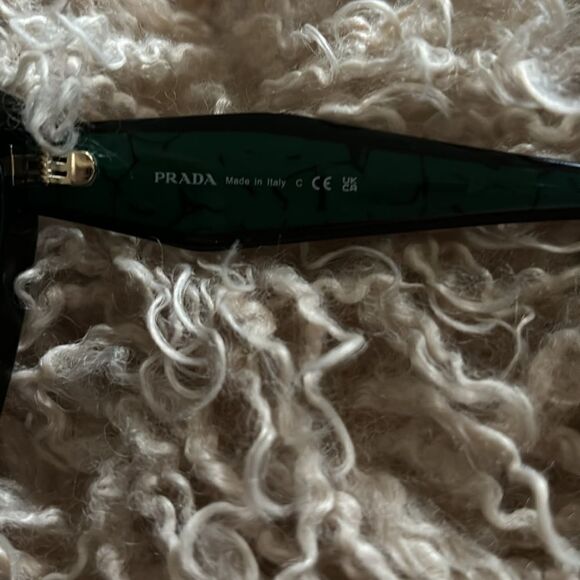 PRADA PR15WS 1AB521 GREEN POLARIZED SUNGLASSES PRADA SPR
15WS 1AB-5Z1 - Picture 9 of 9